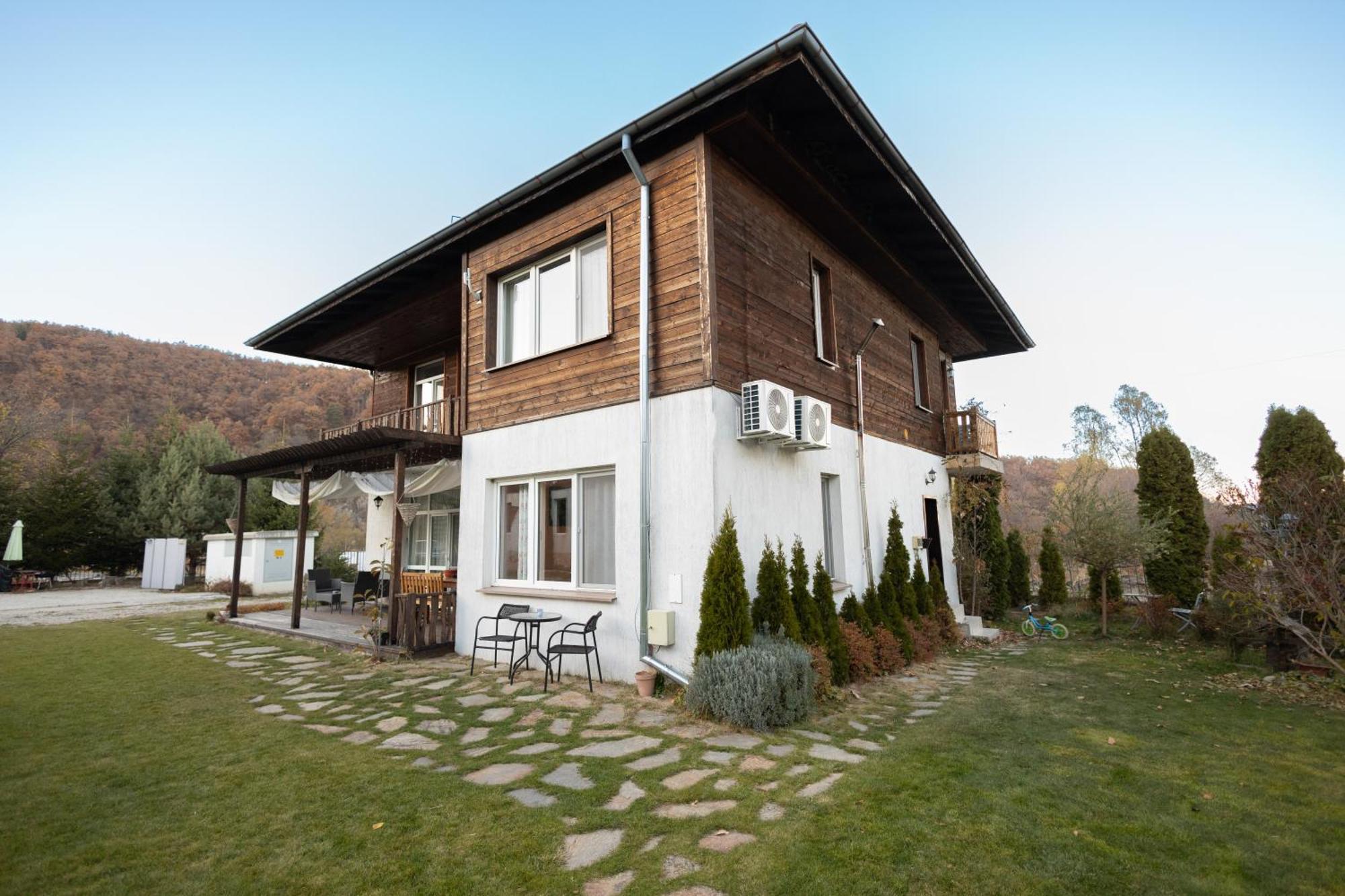 Вила Ибър В Комплекс Къщетата Raduil Exterior photo